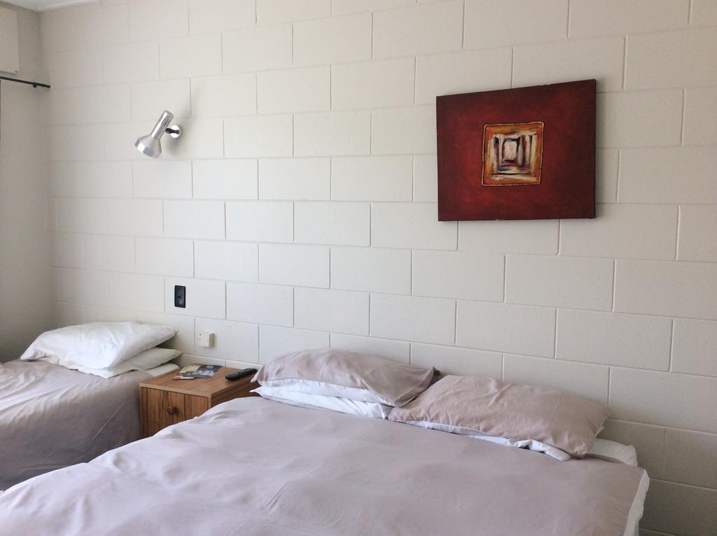 Acacia Park Motel Уонгануи Экстерьер фото